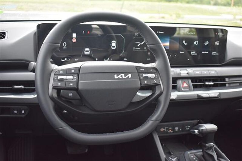 2025 Kia K4 EXImage 16