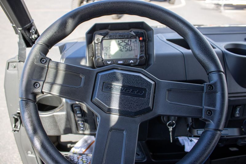 NEW 2026 POLARIS RANGER CREW 1000 PREMIUM Image 20