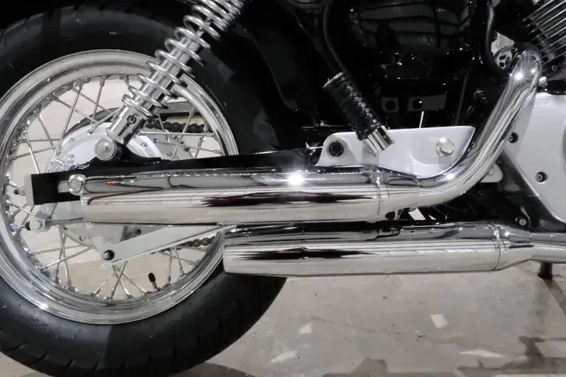 2025 Yamaha V STAR 250 RAVEN Image 7