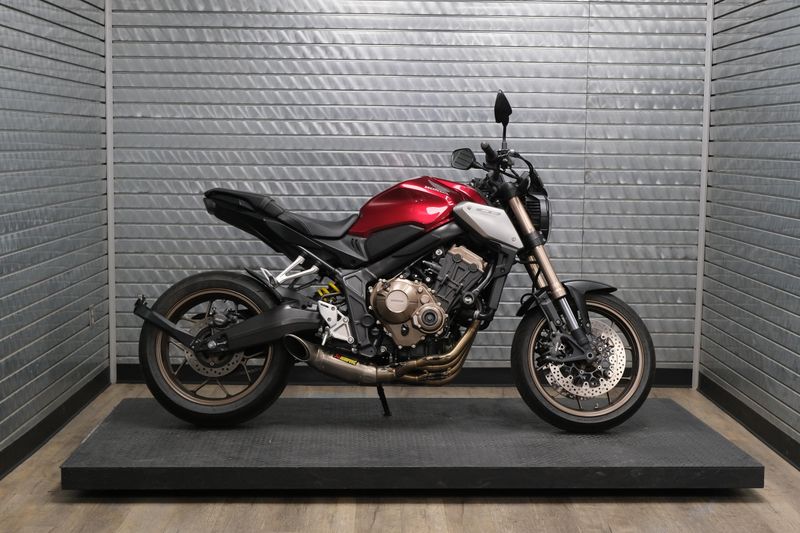 USED 2019 HONDA CB650R Image 2