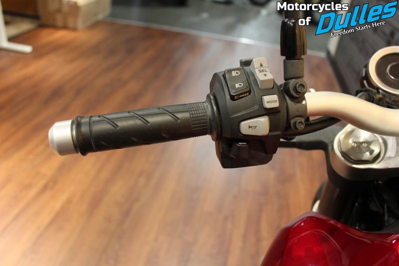 2019 Honda CB1000R Image 9