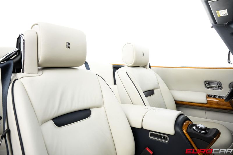 2010 Rolls-Royce Phantom Drophead Coupe *RARE INTERIOR * IMMACULATE CONDITION*Image 38