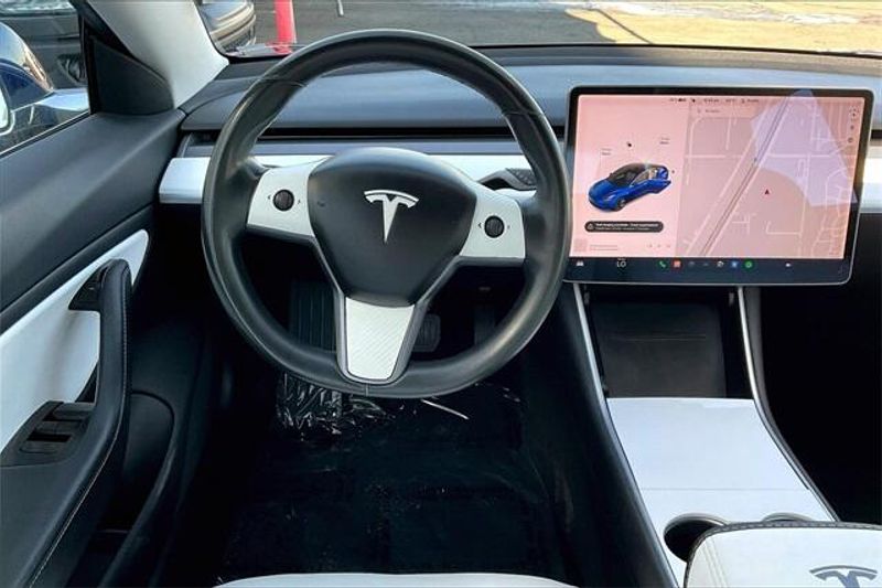 2018 Tesla Model 3 Long RangeImage 4