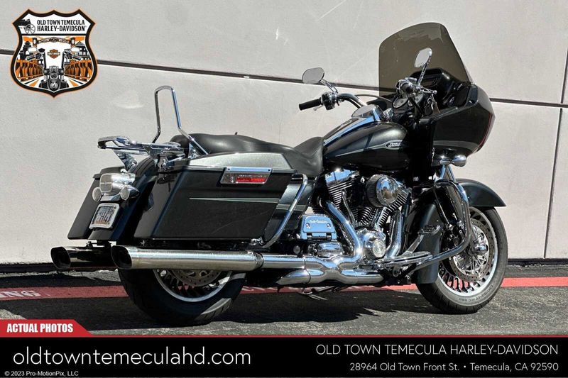 2009 Harley-Davidson Road Glide in a BLACK PEARL exterior color. BMW Motorcycles of Temecula – Southern California (951) 506-6903 bmwmotorcyclesoftemecula.com 