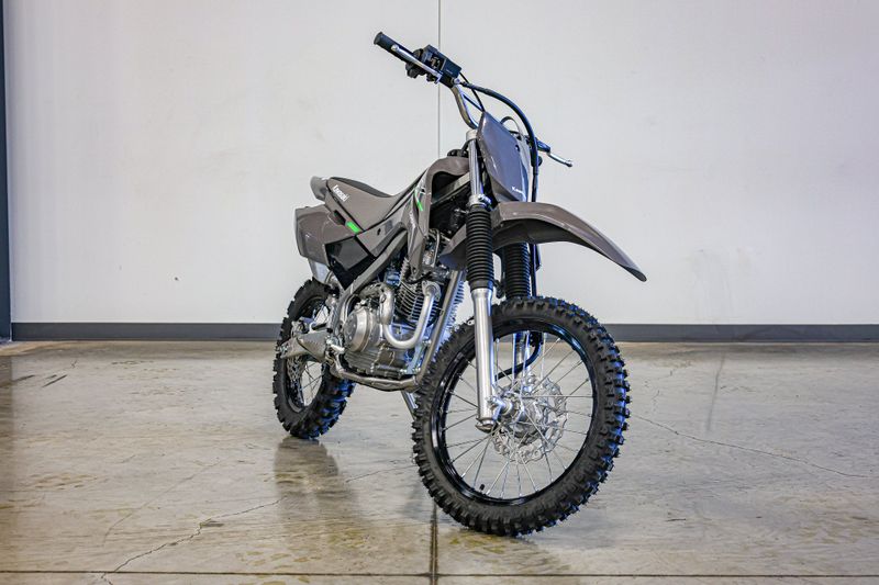 2025 Kawasaki KLX 140R  BATTLE GRAY Image 1