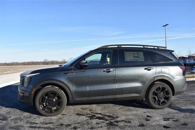 New 2025 Kia Sorento X-Line SX PrestigeImage 6