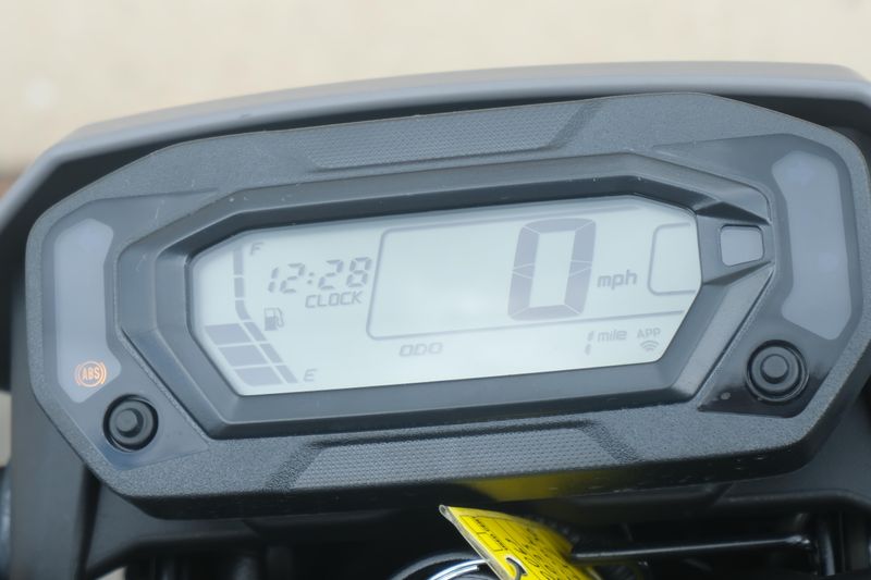 2025 Kawasaki KLX230SM ABS BATTLE GRAY Image 12