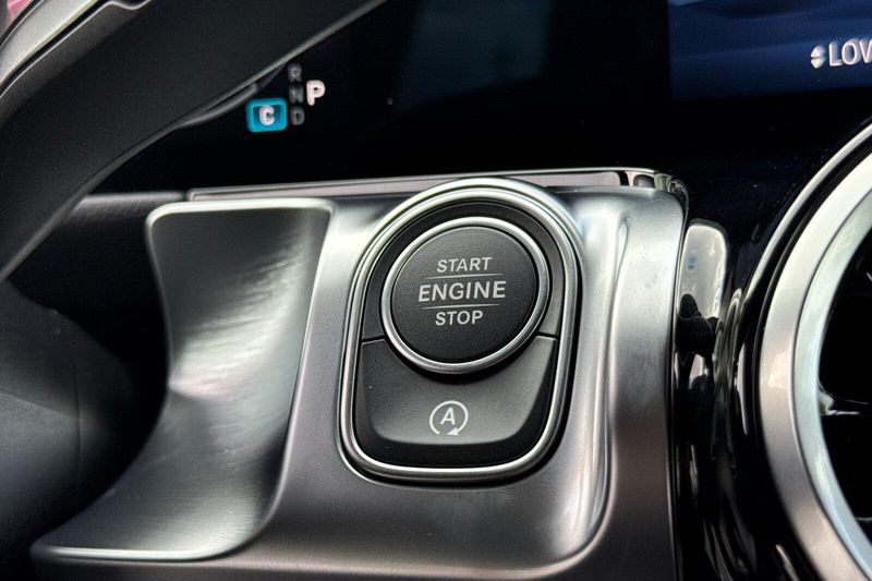 New 2026 Mercedes-Benz GLB 250Image 19