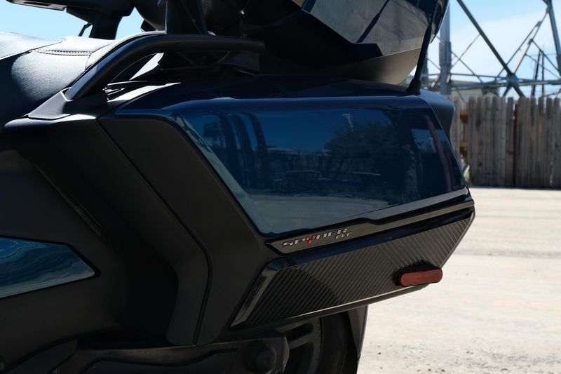 USED 2022 CAN-AM RD SPYDER RT LTD Image 14