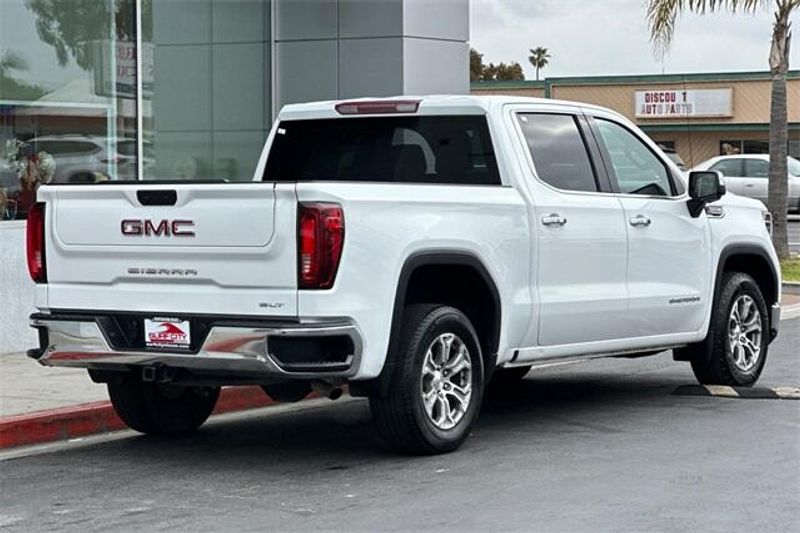 2024 GMC Sierra 1500 SLTImage 4