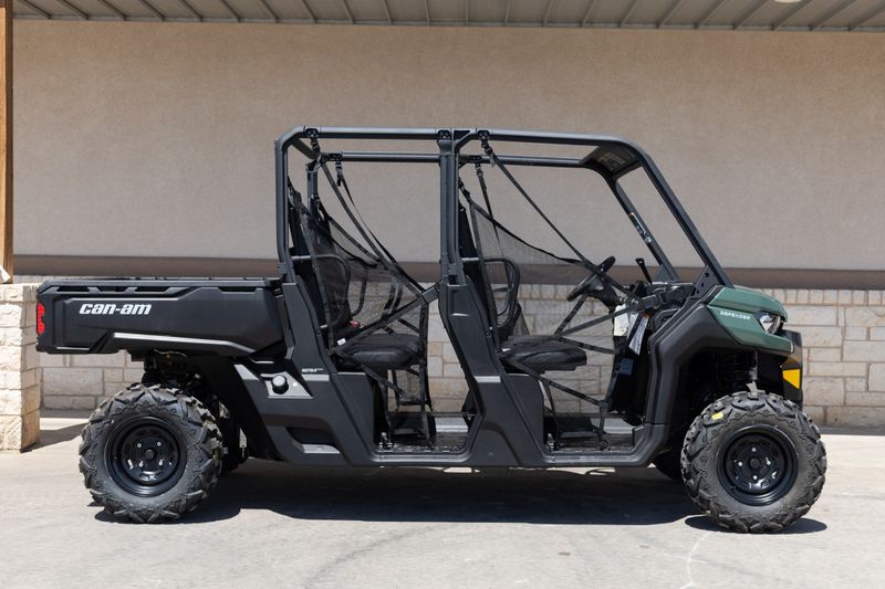 2023 CAN-AM SSV DEF MAX DPS 62 HD7 GN 23 in a GREEN exterior color. Family PowerSports (877) 886-1997 familypowersports.com 