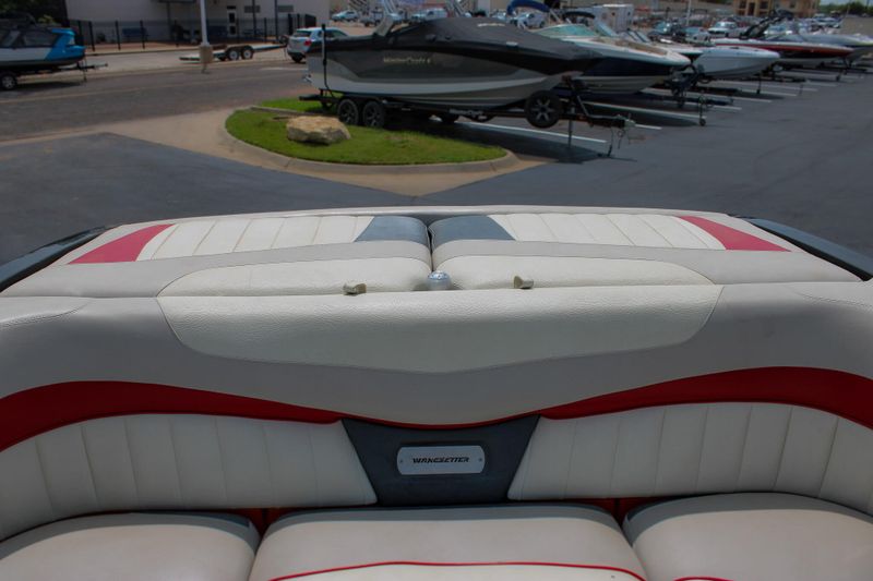 2013 MALIBU 22 MXZ Image 8