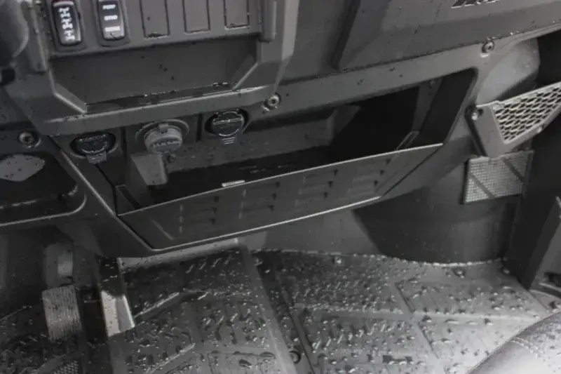 NEW 2026 POLARIS RANGER XP 1000 PREMIUM Image 17