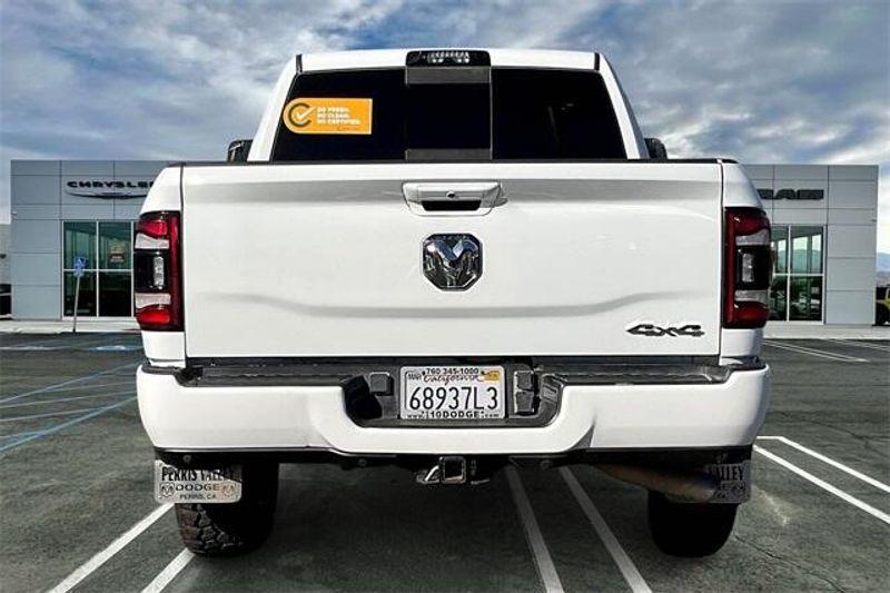 2022 Ram 3500 Laramie photo 3