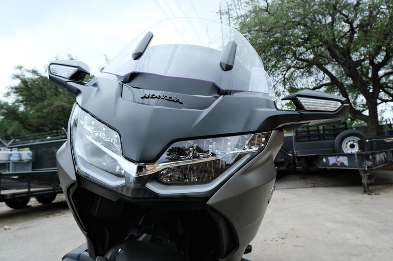 NEW 2026 HONDA GOLDWING Image 9