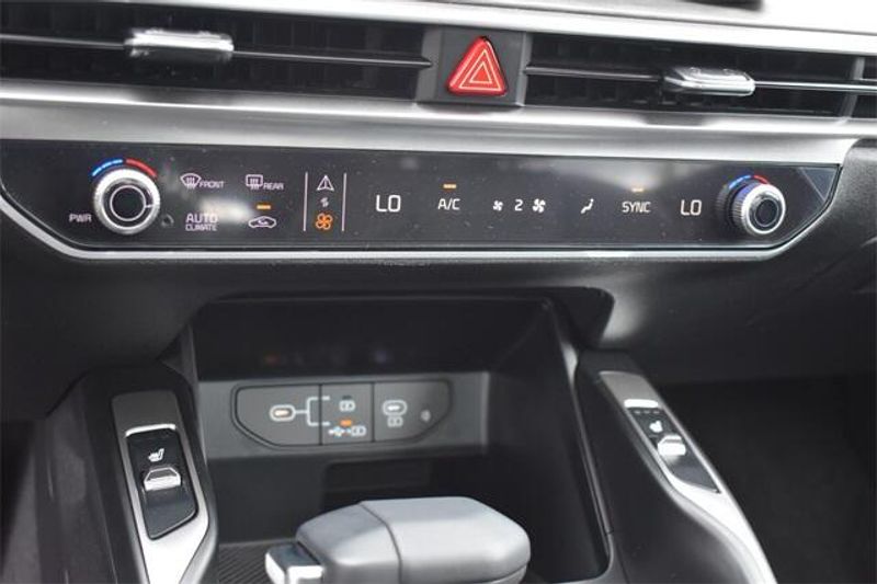 2025 Kia Sorento X-Line EXImage 33