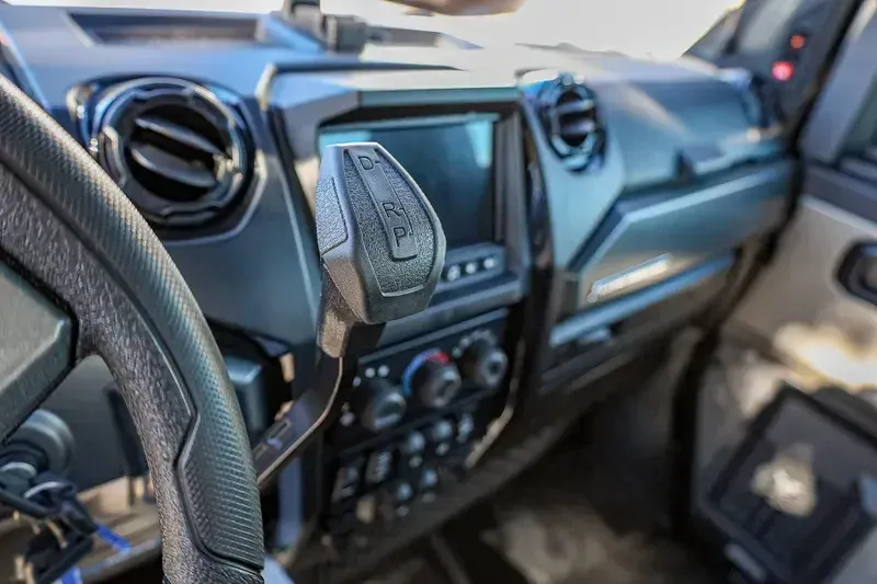 2025 Polaris RANGER CREW XD 1500 NORTHSTAR EDITION ULTIMATE TITANIUM METALLIC GLOSS Image 11