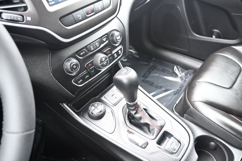 2021 Jeep Cherokee TrailhawkImage 26