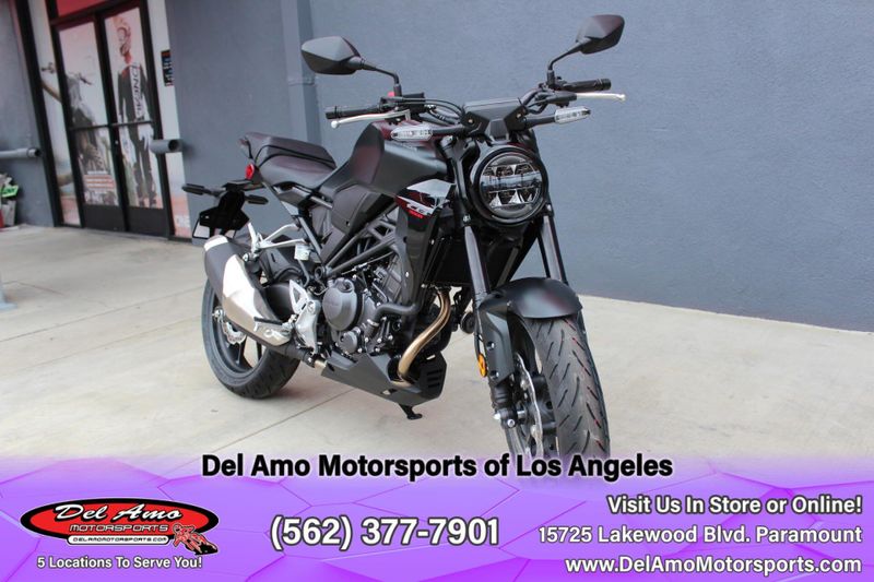 New 2025 Honda CB300R ABS Image 9