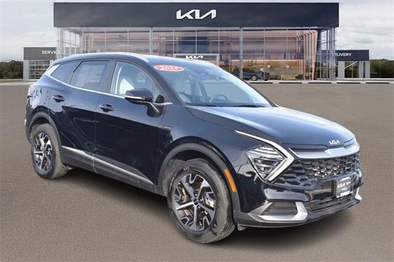 New 2025 Kia Sportage EXImage 10