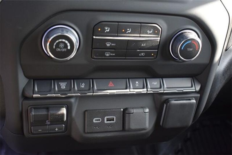 2025 Chevrolet Silverado 3500HD Work TruckImage 28