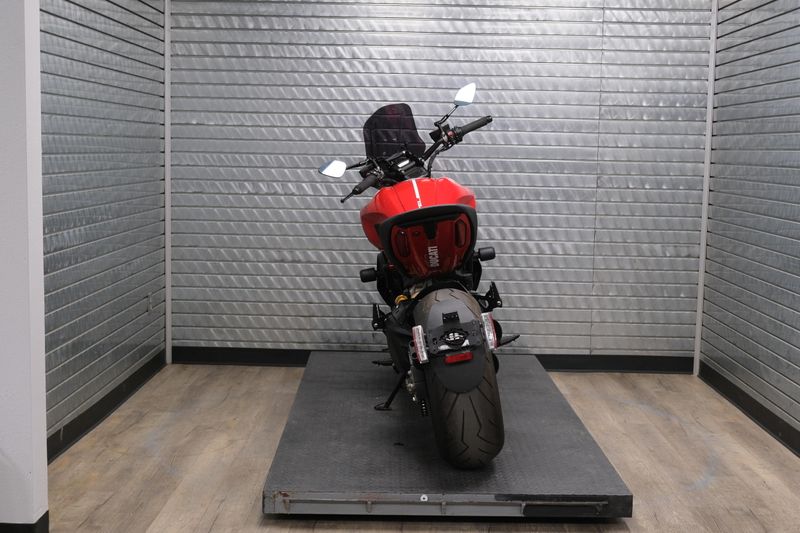 USED 2021 DUCATI DIAVEL1260 Image 4