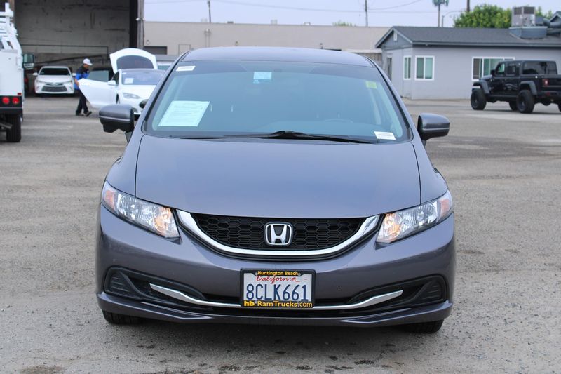 2015 Honda Civic SEImage 2