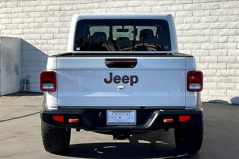 2021 Jeep Gladiator MojaveImage 3