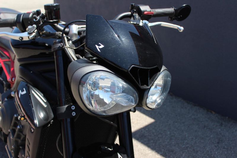 2019 Triumph Street Triple R LRH Image 9