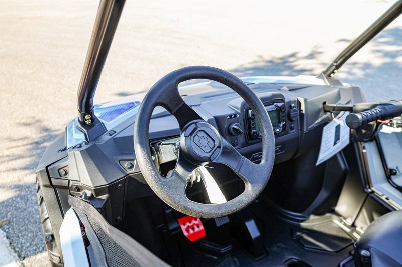 2025 Polaris RZR 200 EFI STORM GRAY AND BLUE Image 5