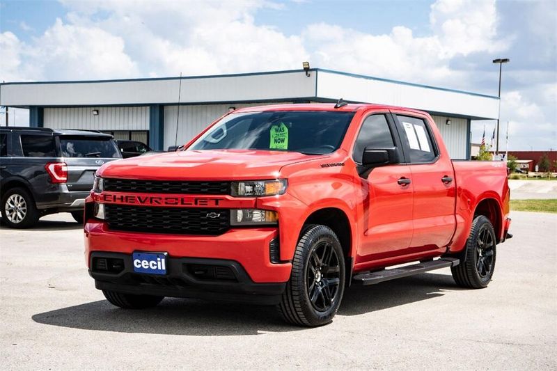 2022 Chevrolet Silverado 1500 Custom photo 9