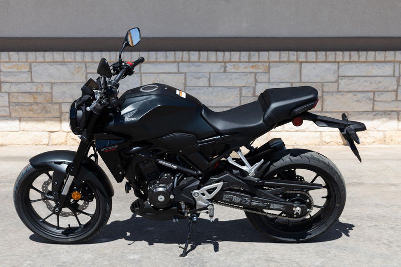 2025 Honda CB300R ABS Image 6