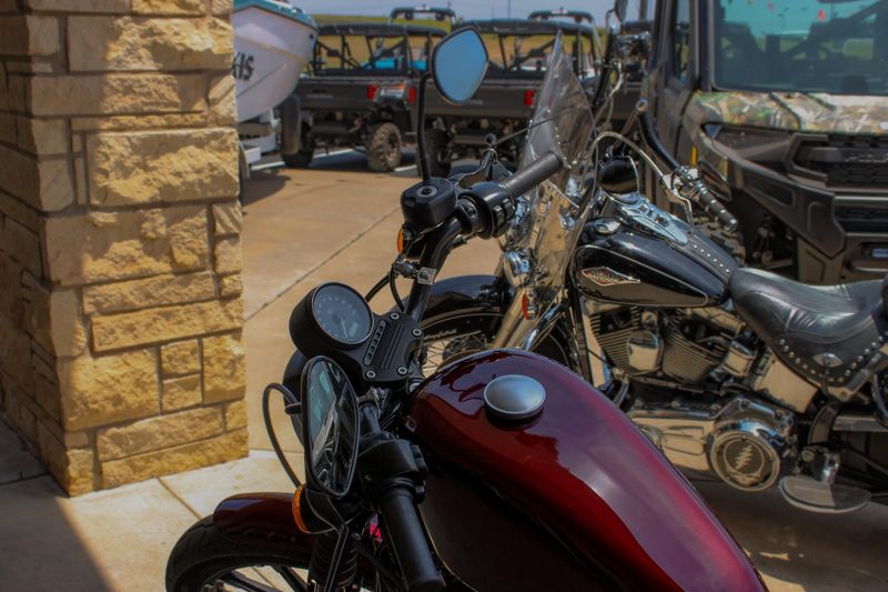 2017 HARLEY SPORTSTER IRON 883 Image 7