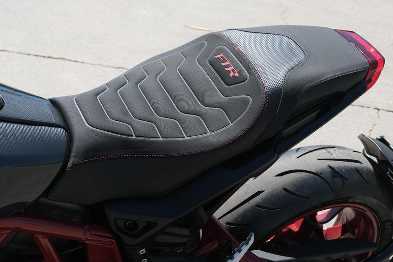 NEW 2024 INDIAN MOTORCYCLE FTR R CARBON Image 16
