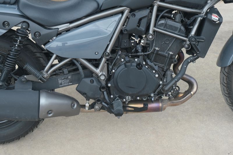 2024 Kawasaki ELIMINATOR PEARL STORM GRAY Image 17