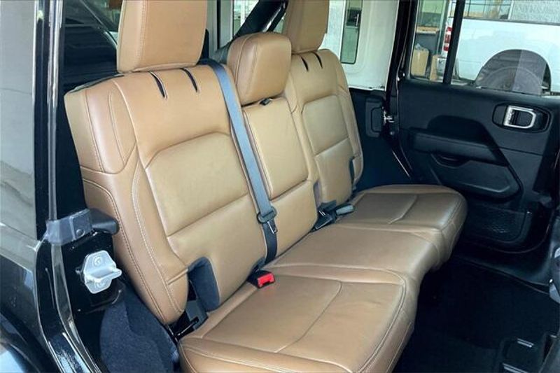 Used 2021 Jeep Wrangler Unlimited RubiconImage 26