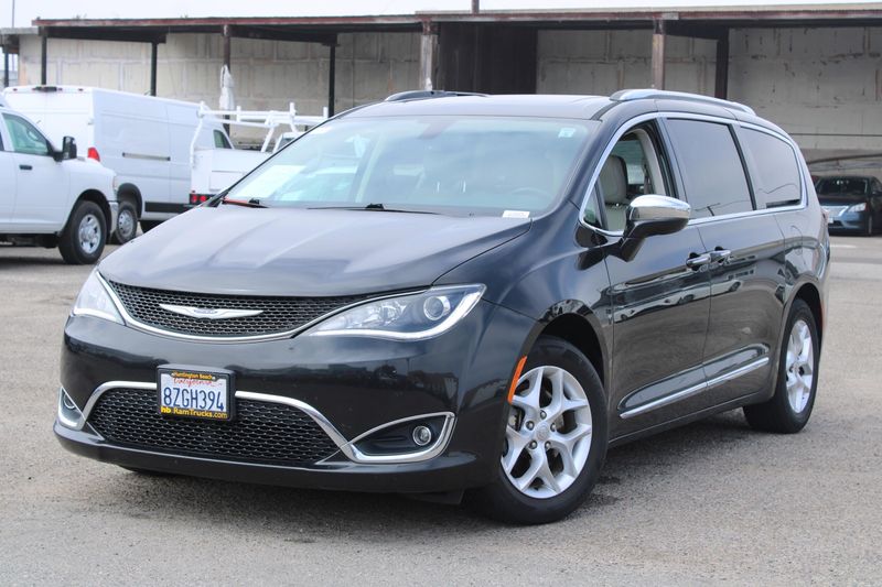 2020 Chrysler Pacifica LimitedImage 9