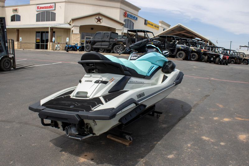 USED 2025 YAMAHA FX CRUISER HO WITH AUDIO Image 6