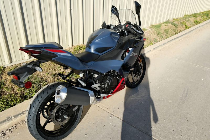 NEW 2026 KAWASAKI NINJA 500 ABS Image 2
