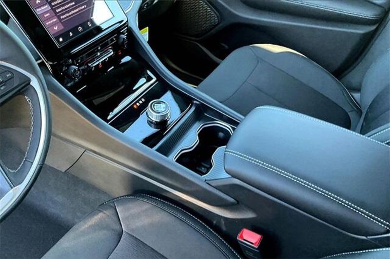 New 2025 Jeep Grand Cherokee Laredo X 4x4Image 7