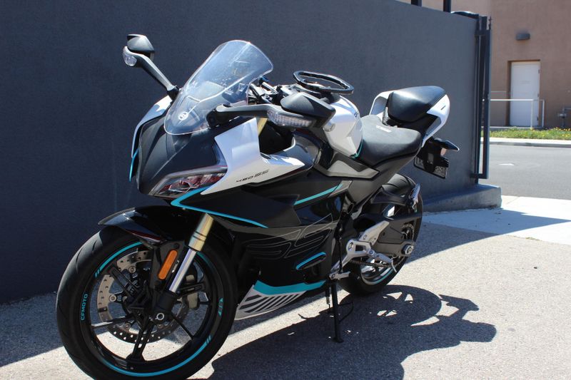 Used 2023 CFMOTO 450SS CF400-6US Image 4