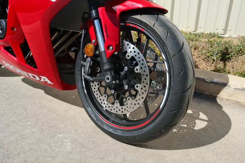 NEW 2025 HONDA CBR650R ECLUTCH Image 20