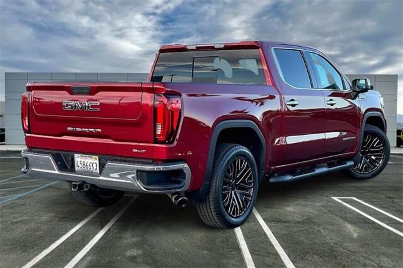 2020 GMC Sierra 1500 SLTImage 12