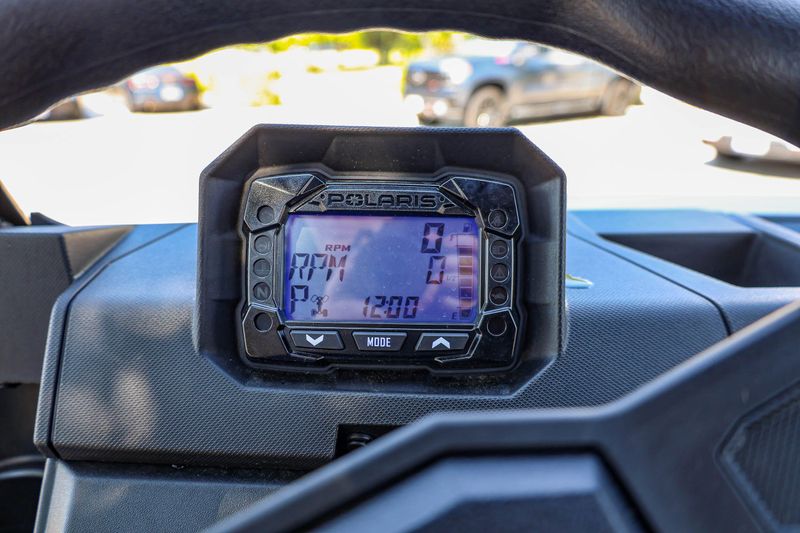 New 2026 Polaris RANGER CREW 1000 PREMIUM  MIRAGE BEIGE Image 2