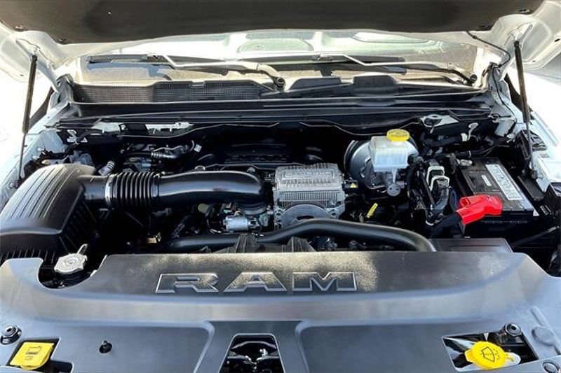2023 Ram 1500 Laramie photo 8