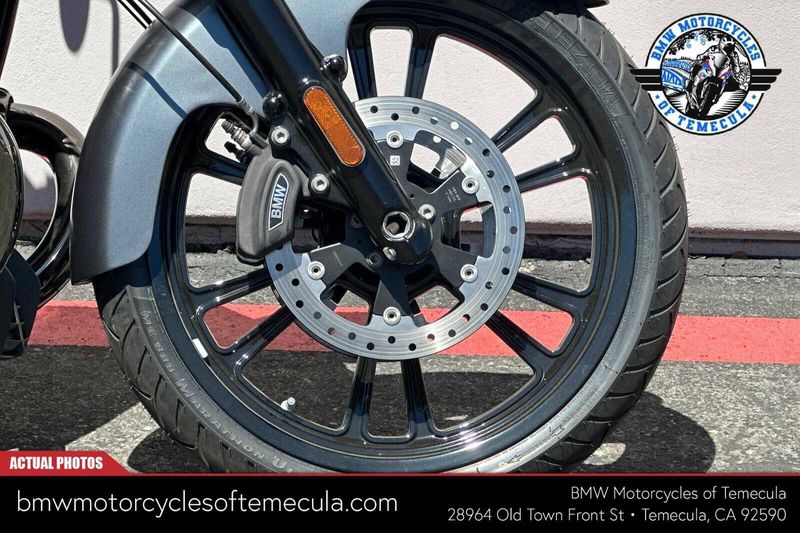 2024 BMW R 18 ROCTANE   in a MINERAL GREY MET MATTE exterior color. BMW Motorcycles of Temecula – Southern California (951) 506-6903 bmwmotorcyclesoftemecula.com 