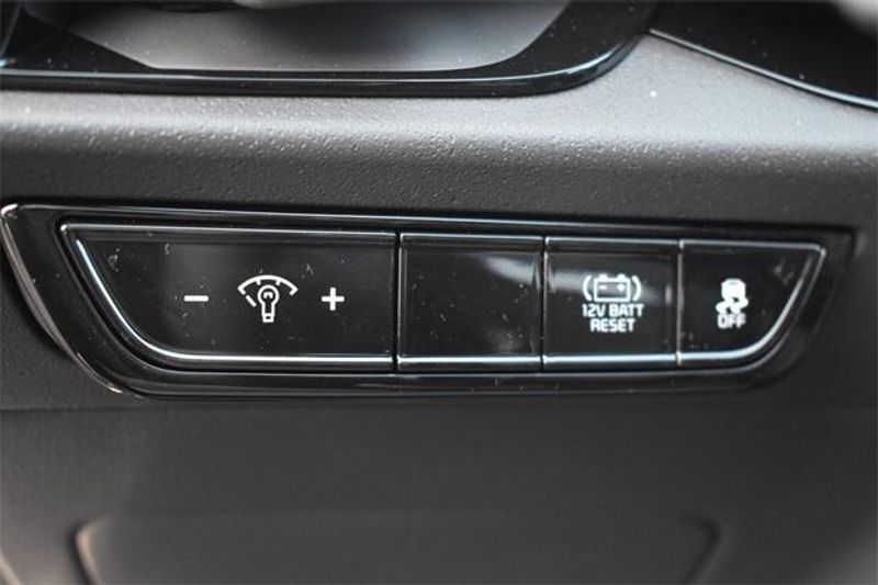 New 2025 Kia Niro EX TouringImage 23