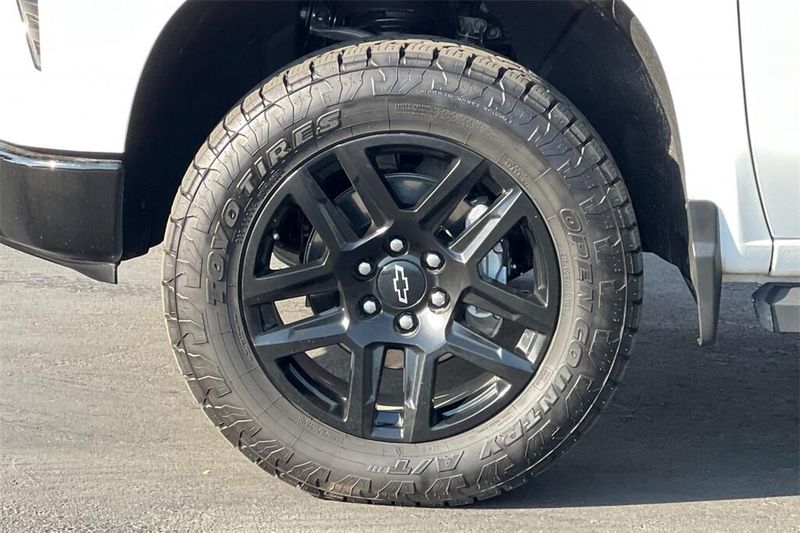 2025 Chevrolet Silverado 1500 Custom Trail Boss photo 23