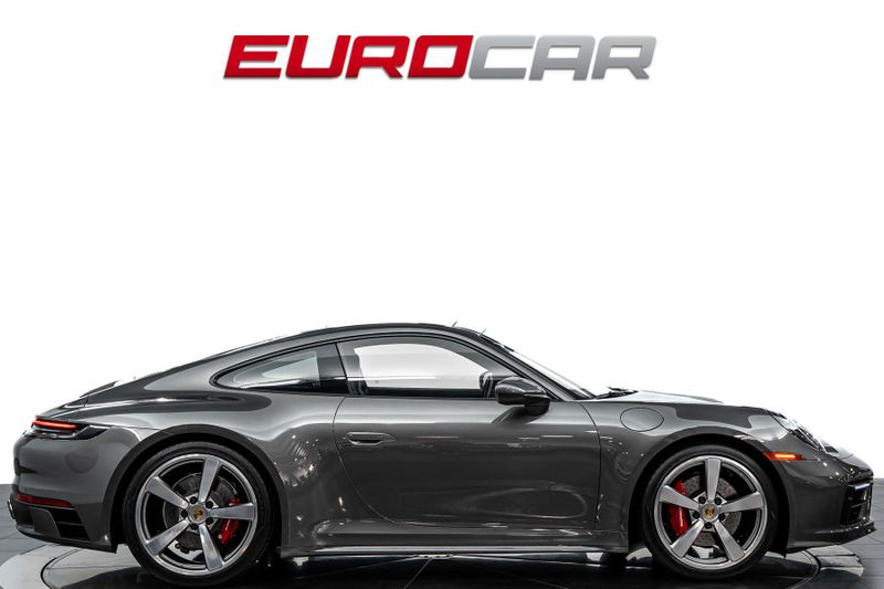 2024 Porsche 911 Carrera 4S *SPORTDESIGN PACK * SUNROOF*Image 6