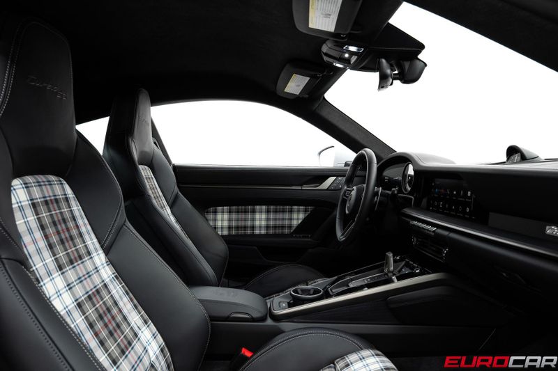 2025 Porsche 911 Turbo 50 Years *LIMITED PRODUCTION * 1784 OF 1974*Image 42